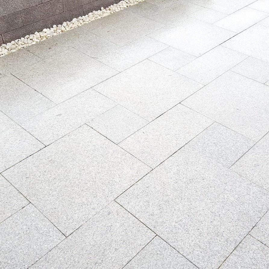 paving slabs in granite