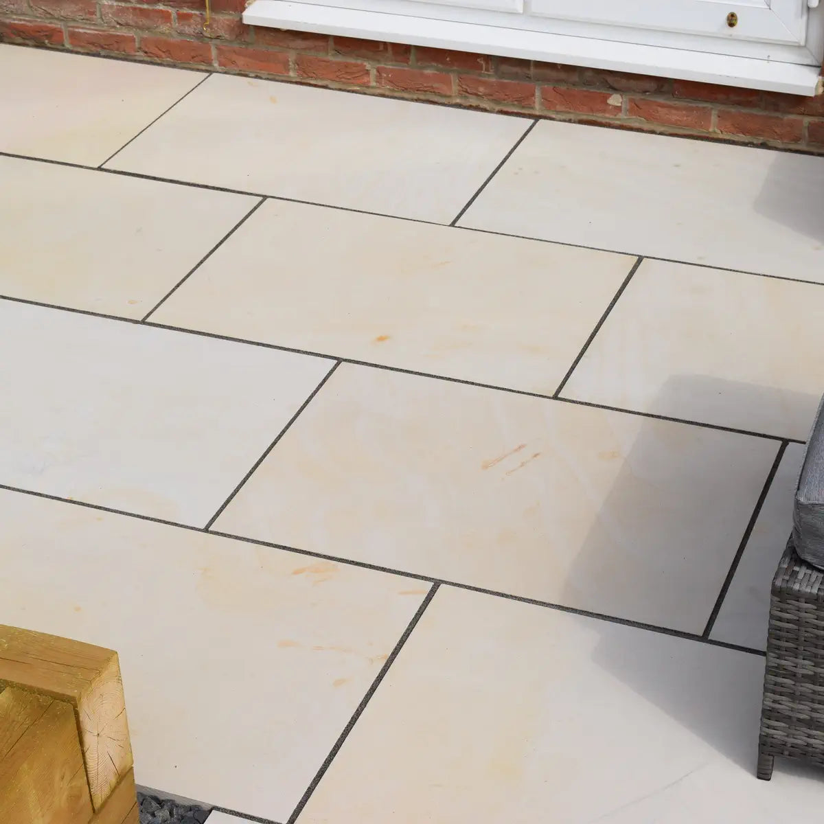fossil mint smooth sandstone paving 900 x 600 x 20