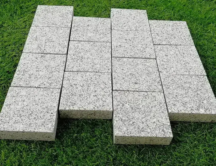 Silver Grey Granite Setts Edging Stones 10 x 100 x 30 