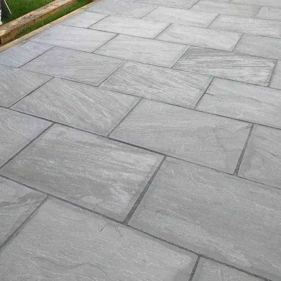 Kandla grey Indian sandstone paving