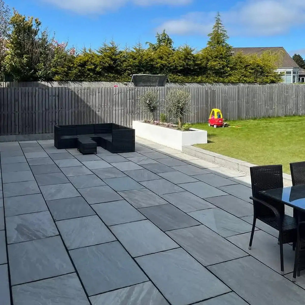 Kandla grey Indian sandstone paving