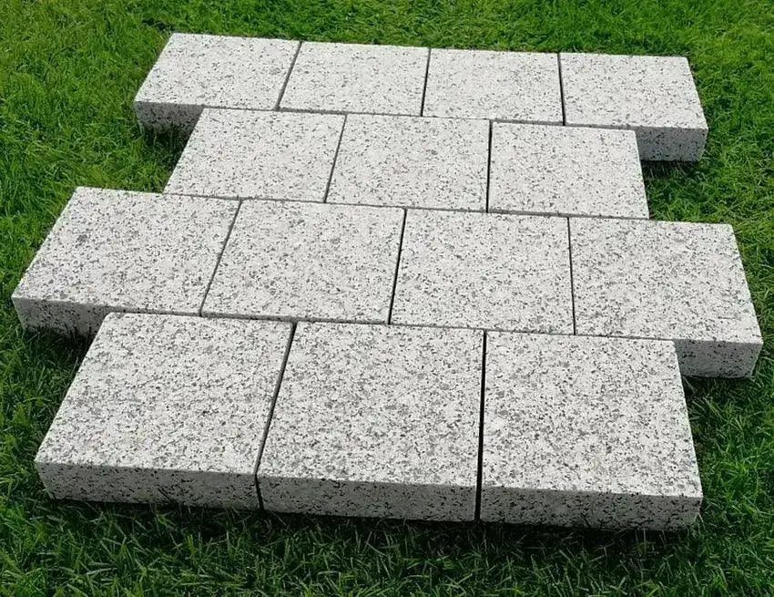 sawn granite setts
