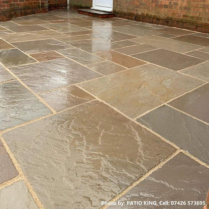 Raj blend sandstone paving slabs